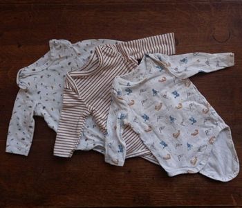 3 bodies Tape à l'oeil.