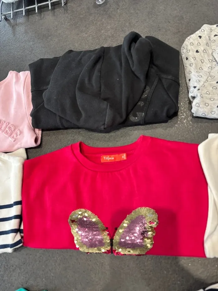 Lot vêtements fille 4 ans - photo numéro 7