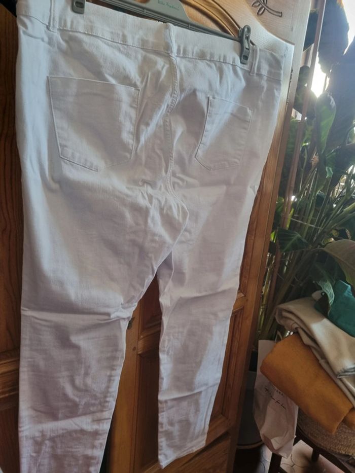 Jegging blanc kiabi neuf jamais porté 52 - photo numéro 2