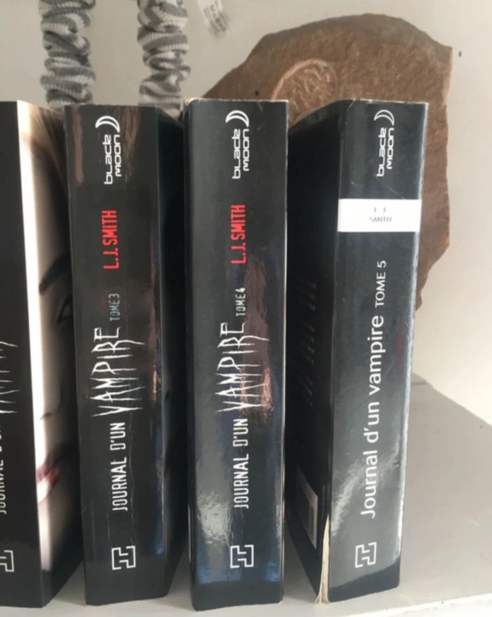 Livres le lot : le journal d’un vampire tome 1 à 5 - photo numéro 3