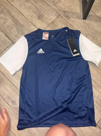 T shirt adidas