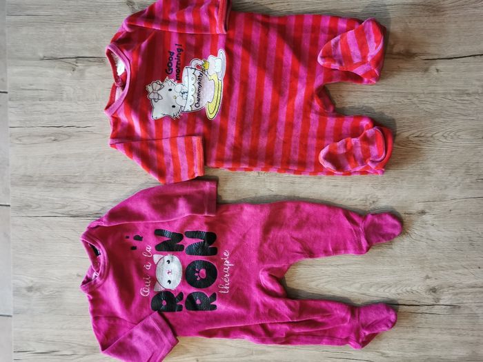 Lot vêtements fille 6 mois - photo numéro 3
