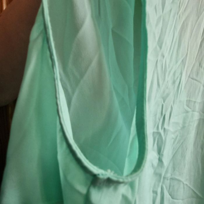Blouse kiabi vert anis bon état 46 48 - photo numéro 4
