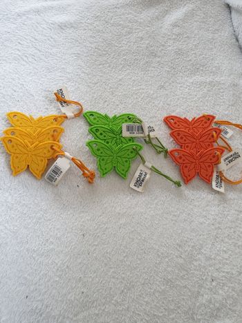 Lot de 9 papillons feutrine neuf