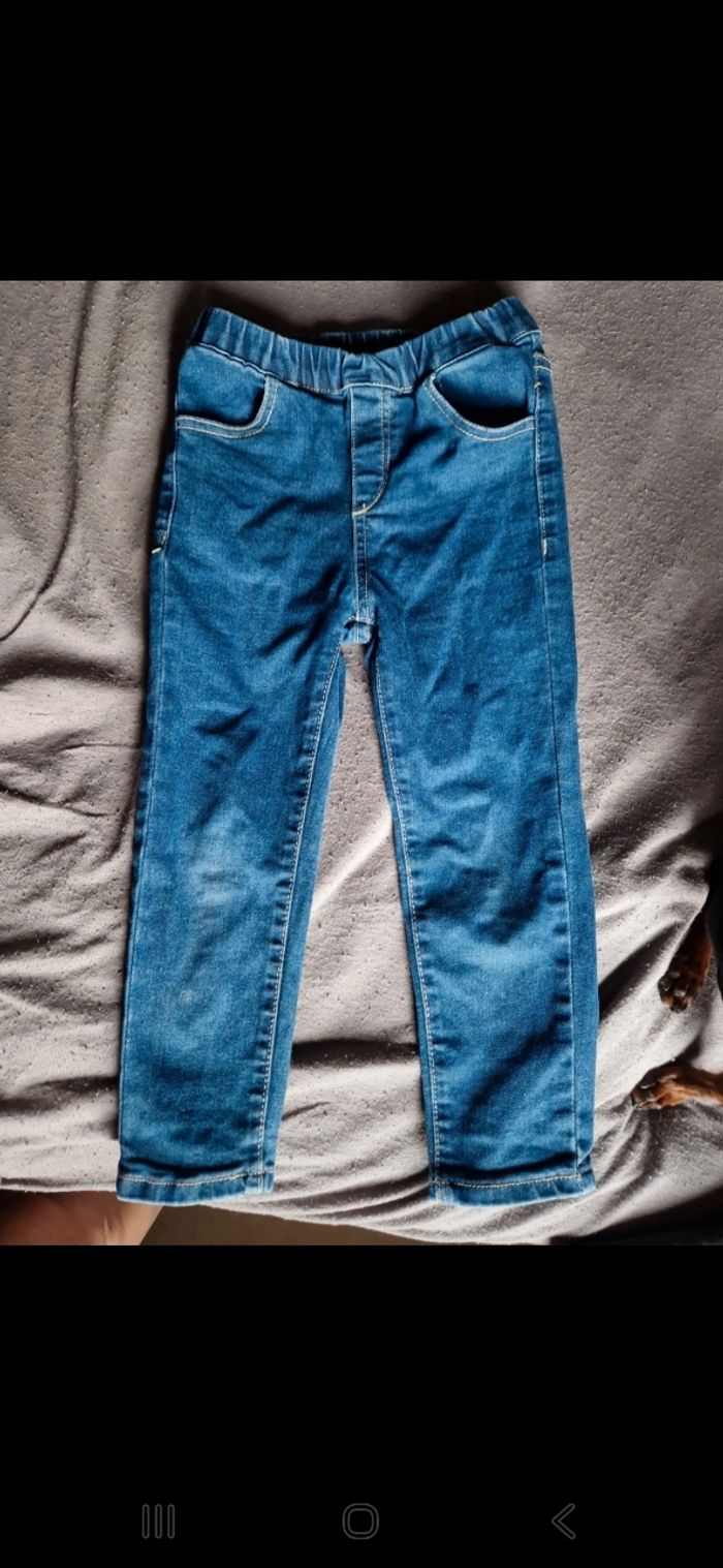 Lot 5 jeans fille 3 à 5 ans - photo numéro 4
