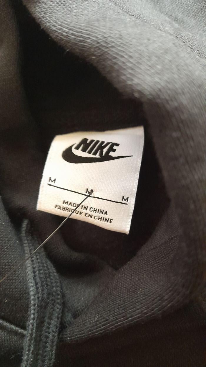 Sweat nike - photo numéro 3