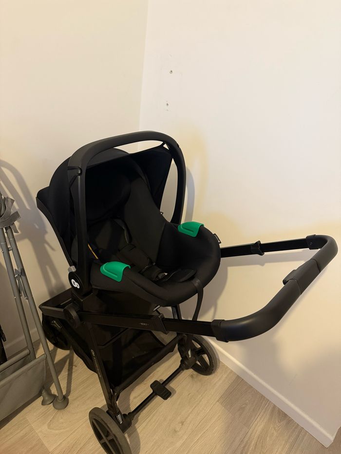 Poussette kinderkraft newly 4 en 1