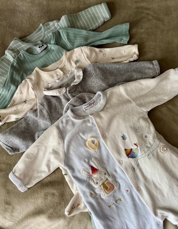 Lot bébé 3 mois - photo numéro 2