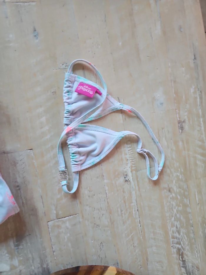 Maillot de bain/ bikini fille sirene marque Disney princess  taille 4-5 ans - photo numéro 8