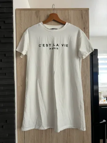 Robe « c’est la vie » blanche