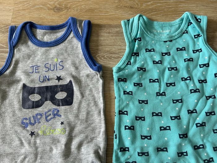 Lot bodys débardeur taille 18 mois - photo numéro 2