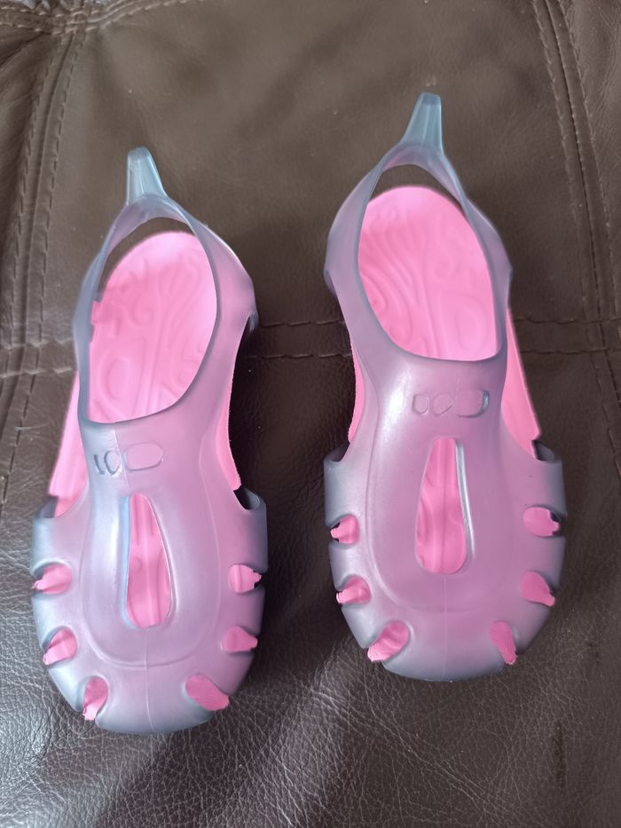 Chaussures de piscine