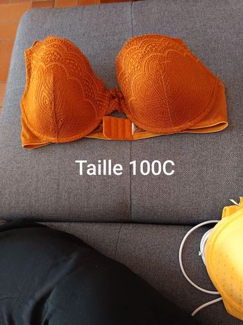 Soutien gorge marron taille 100C à coque