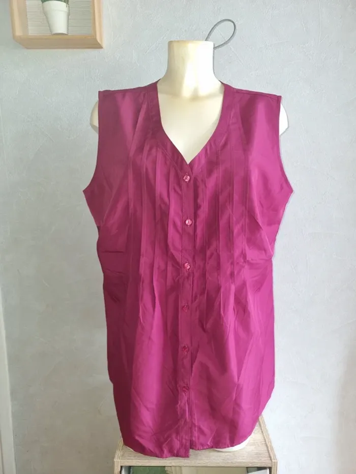 Blouse sans manches taille 48