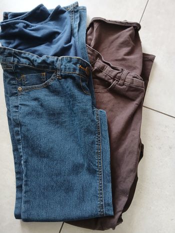 Lot de 2 pantalons de grossesse T38