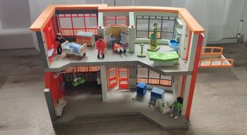 Hôpital playmobil