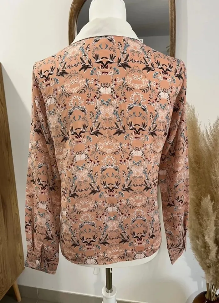 Chemise/blouse vieux rose fleurie Scarlet Roos - photo numéro 3