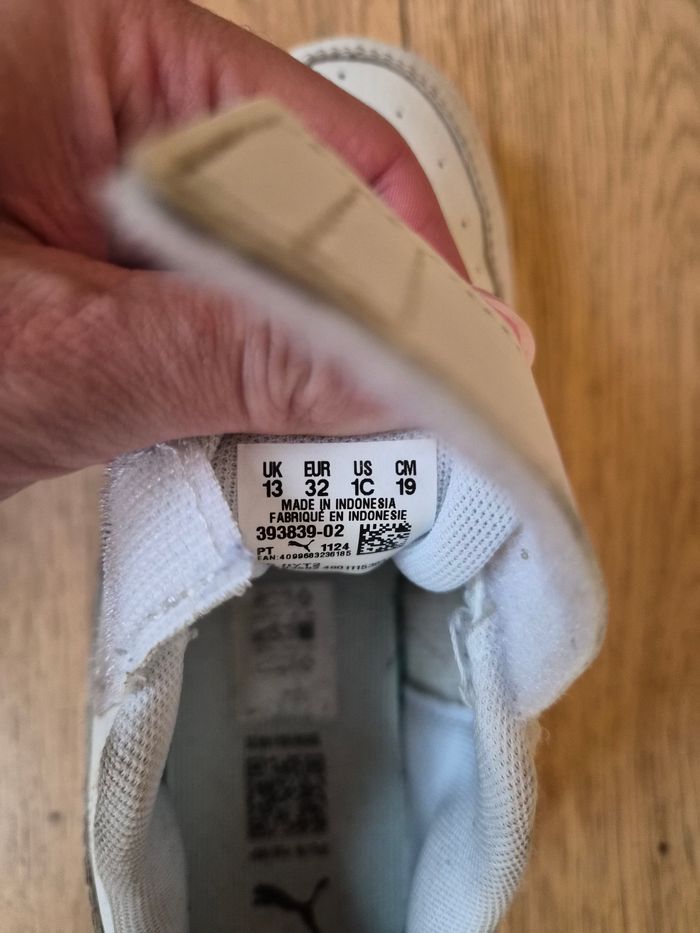 Puma blanches T32 - photo numéro 3