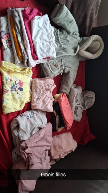 Vêtements fille 9mois