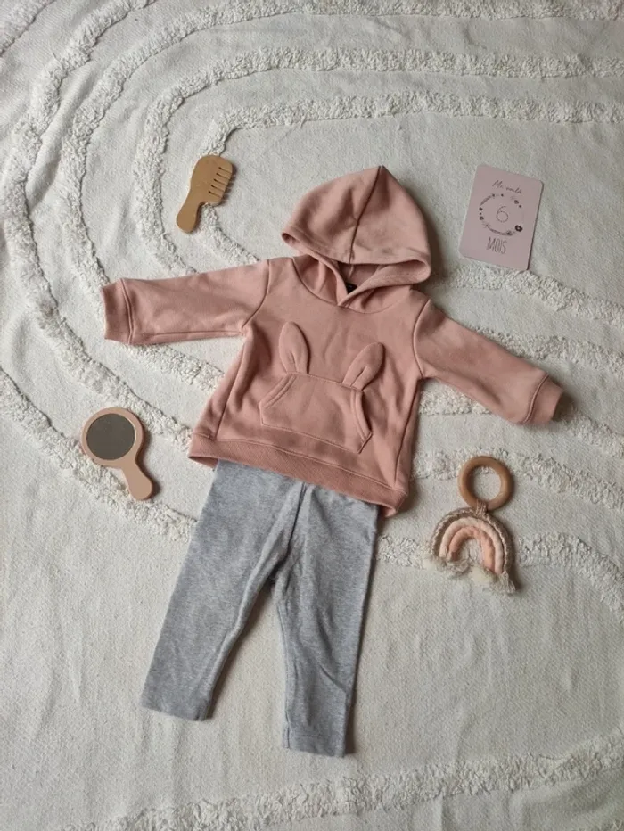 Ensemble fille 6 mois – Sweat Kiabi + legging H&M – Très bon état - photo numéro 4
