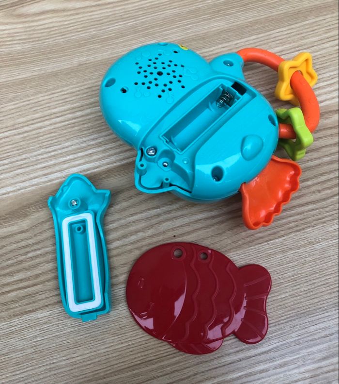 Hochet P’tit pingouin en très bon état - Vtech - 6/24 mois - photo numéro 4