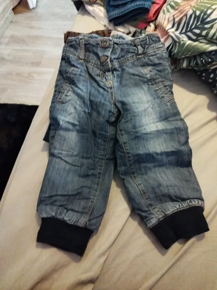 Lot 6 pantalon 2/3 ans - photo numéro 2