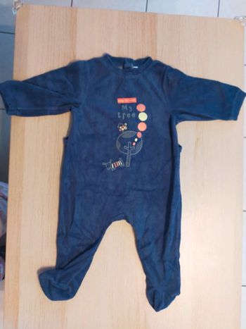 Pyjama taille 9 mois