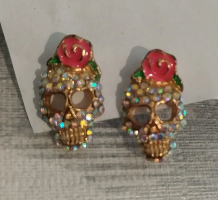 Boucles d'oreilles tête de mort