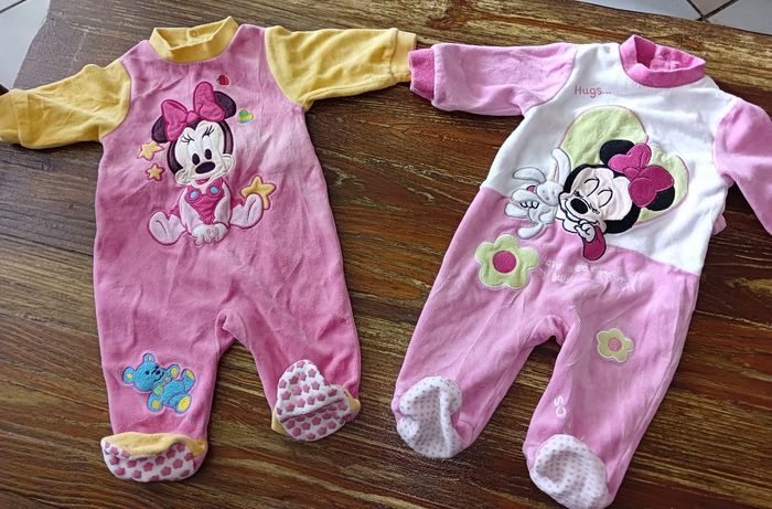 Lot de 2 pyjama Disney Minnie taille 3 mois