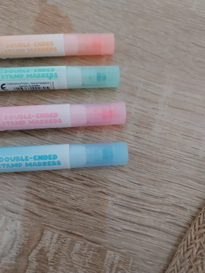 Lots de 4 surligneurs /tampons - photo numéro 3