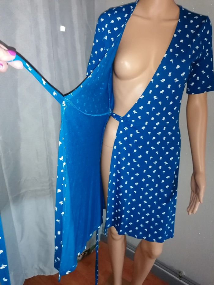 Robe S imprimé fleur fond bleu - photo numéro 3