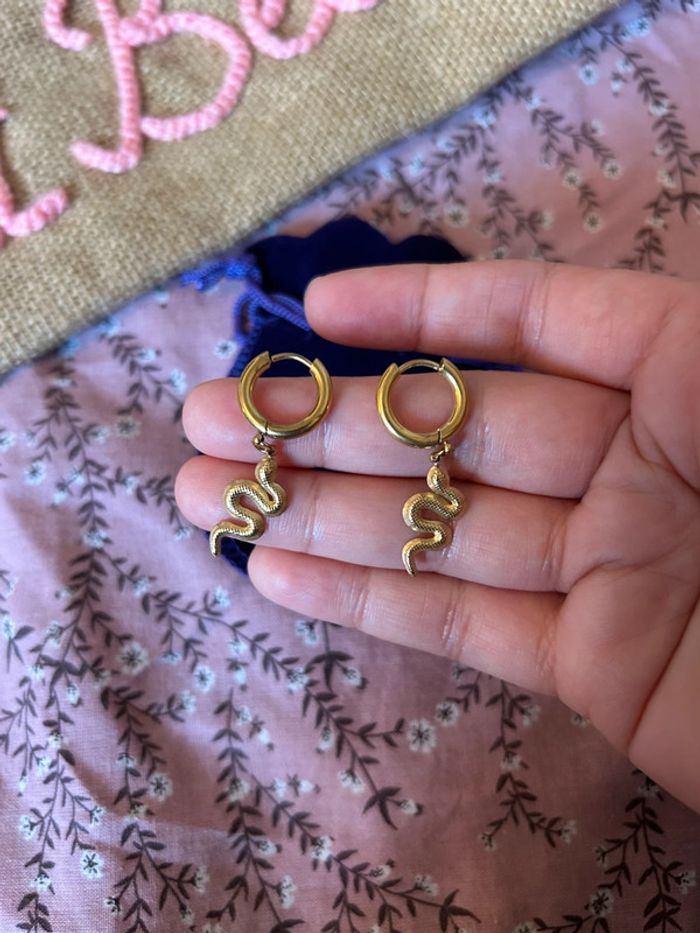 Boucles d’oreilles serpents dorée - photo numéro 4