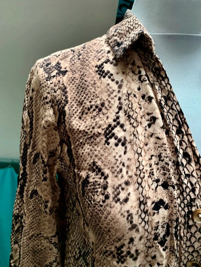 Chemise Stradivarius taille S - photo numéro 5