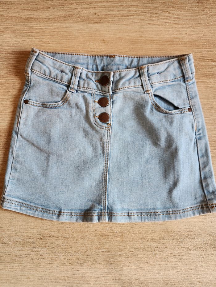 Jupe C&A, taille 6 ans