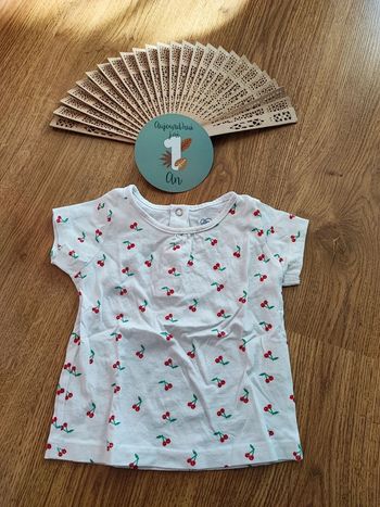T-shirt taille 12 mois