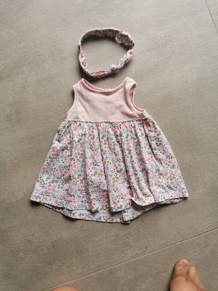 Lot 2 robes sans manches 3mois - photo numéro 2