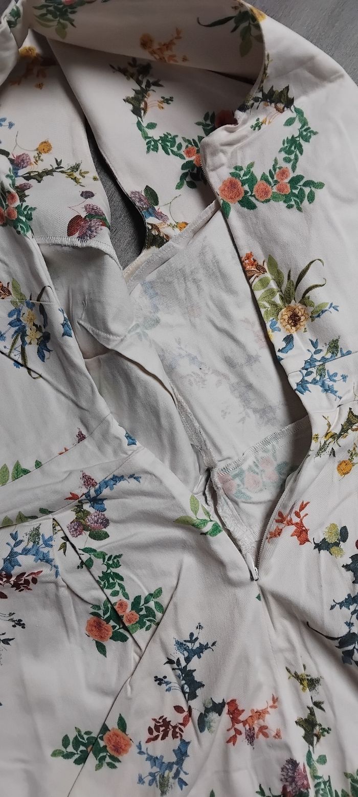 Robe a fleurs - photo numéro 3