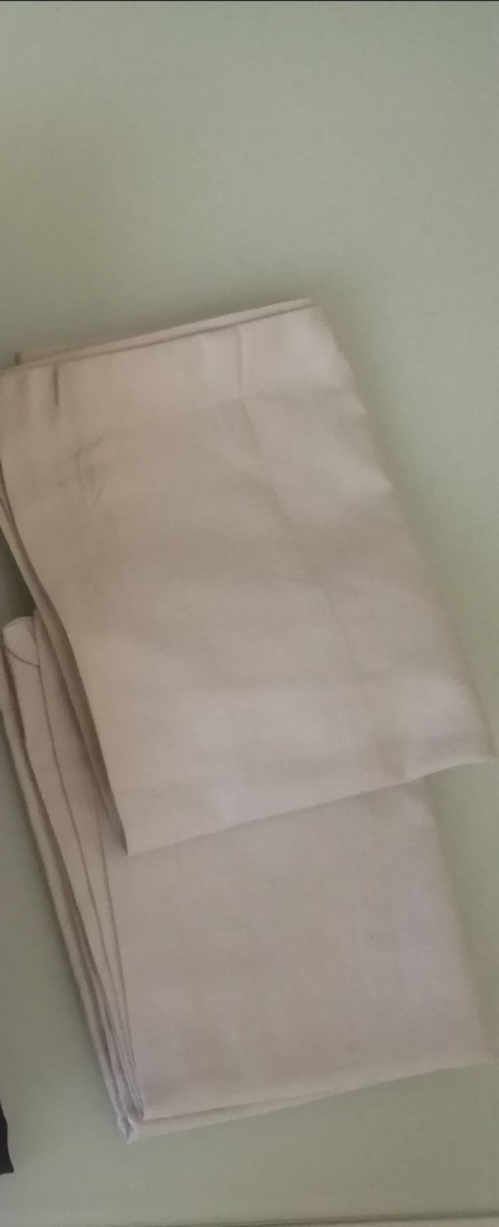 Ensemble drap plat coton, beige clair 257x210 cm, avec  2 taies d'oreiller 74x50 cm
Bon état - photo numéro 4