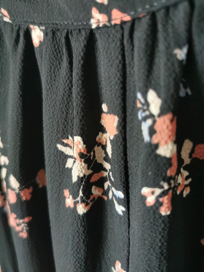 Pantalon fluide noir fleuri - photo numéro 3