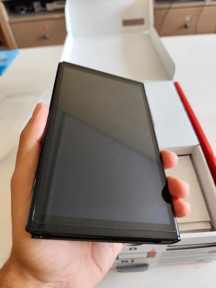 Console Nintendo switch OLED rouge bleu néon garantie - photo numéro 4