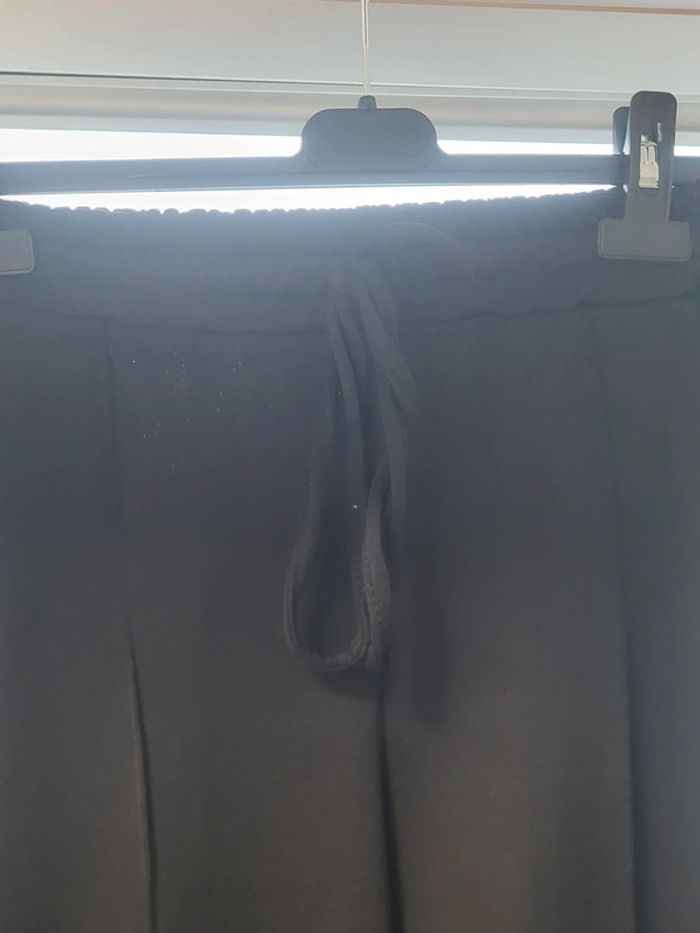 Superbe pantalon - photo numéro 2
