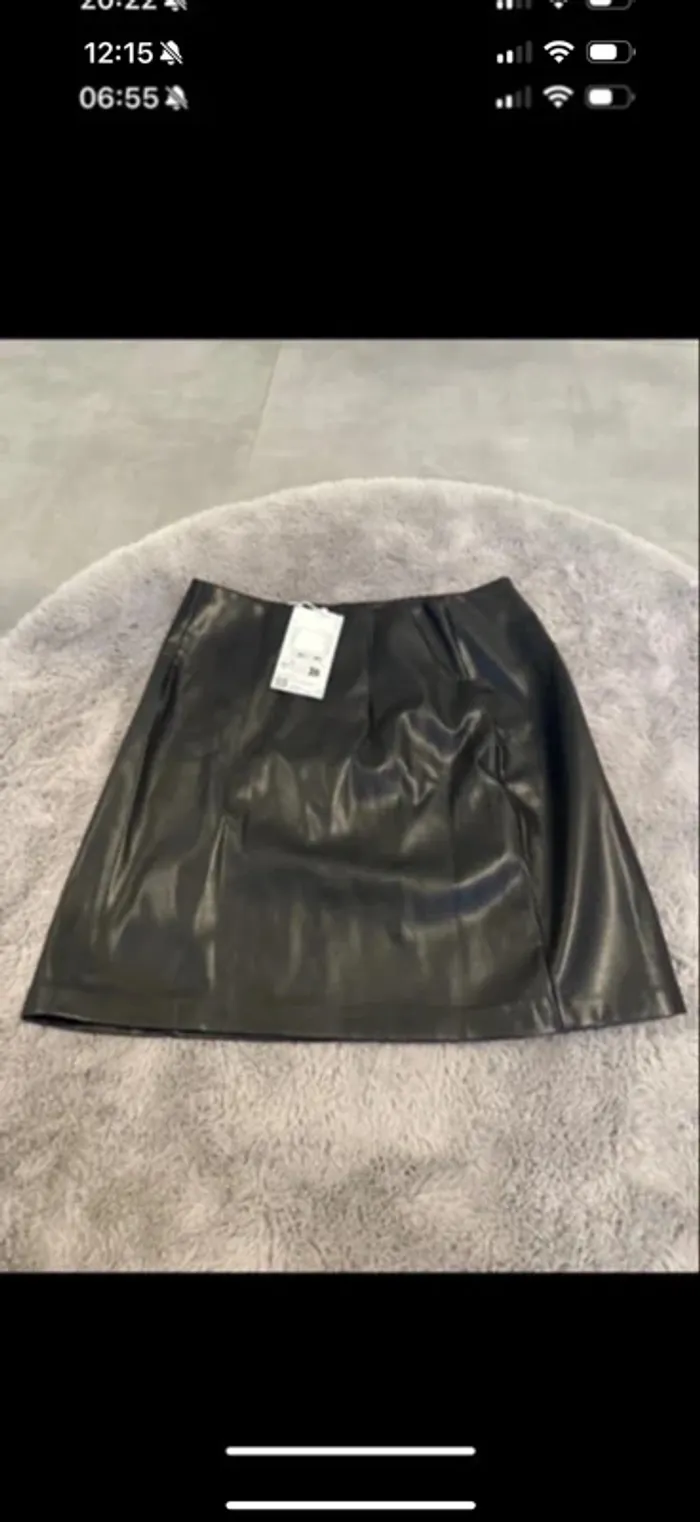 Mini jupe simicuir taille xs - photo numéro 3
