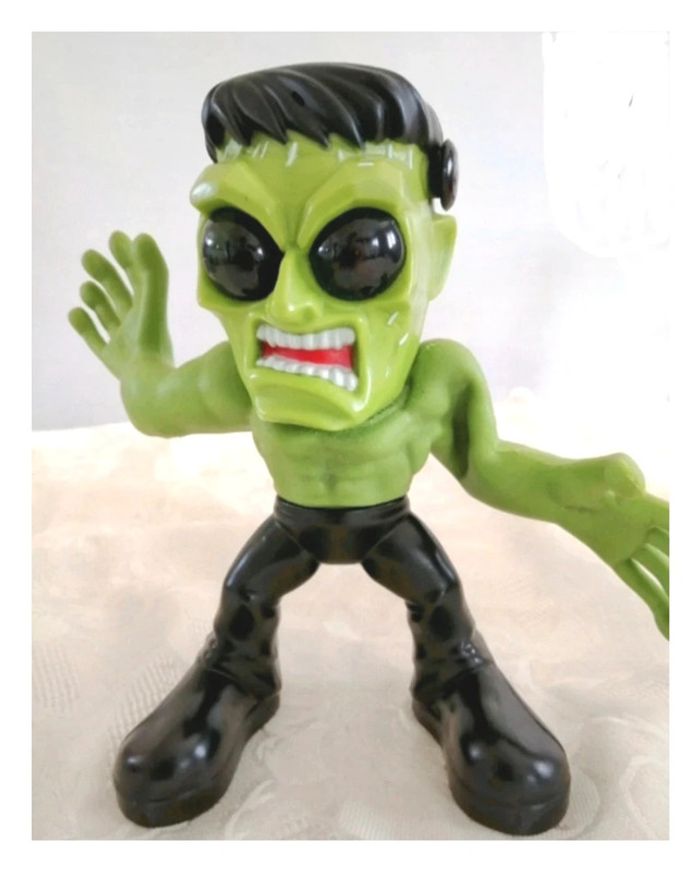 Figurine