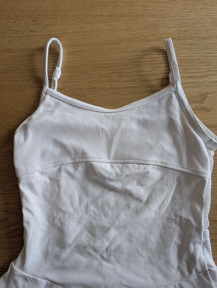 Justaucorps jupette taille 10/12 ans - photo numéro 4