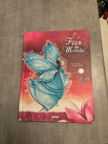 Livre fée du monde