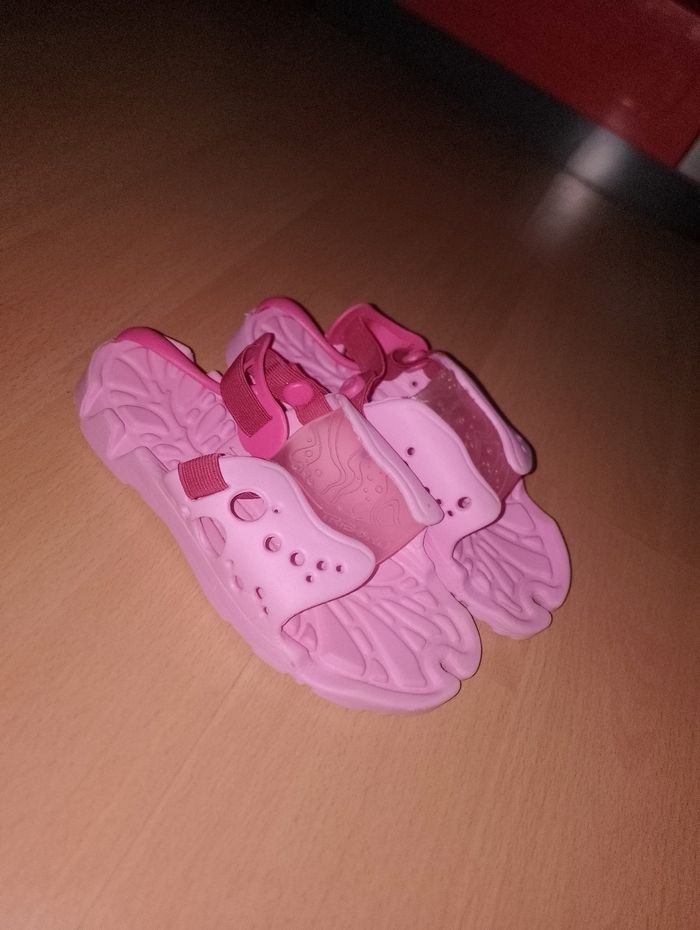 Sandalette rose p.28