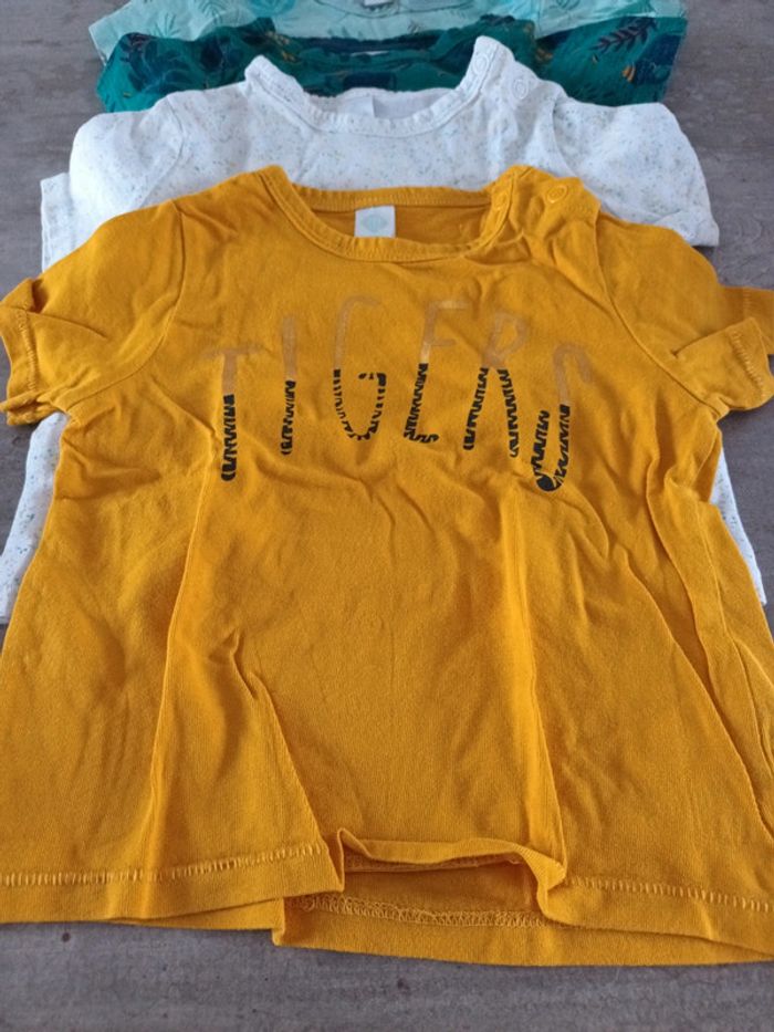 Lot tshirt 9mois - photo numéro 6
