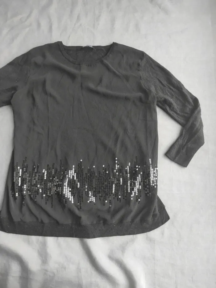 Haut sequins
