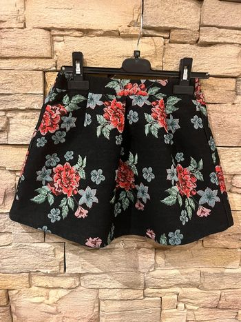 Jupe fleurie ZARA 9-10 ans