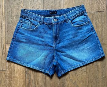 Short en jean neuf